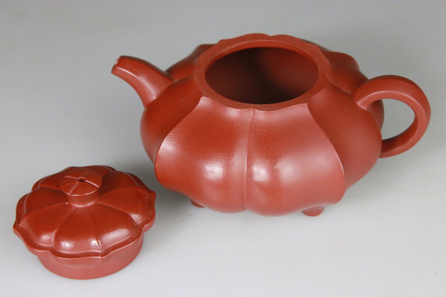 Théière en Argile de Yixing forme Lotus - 160 mL