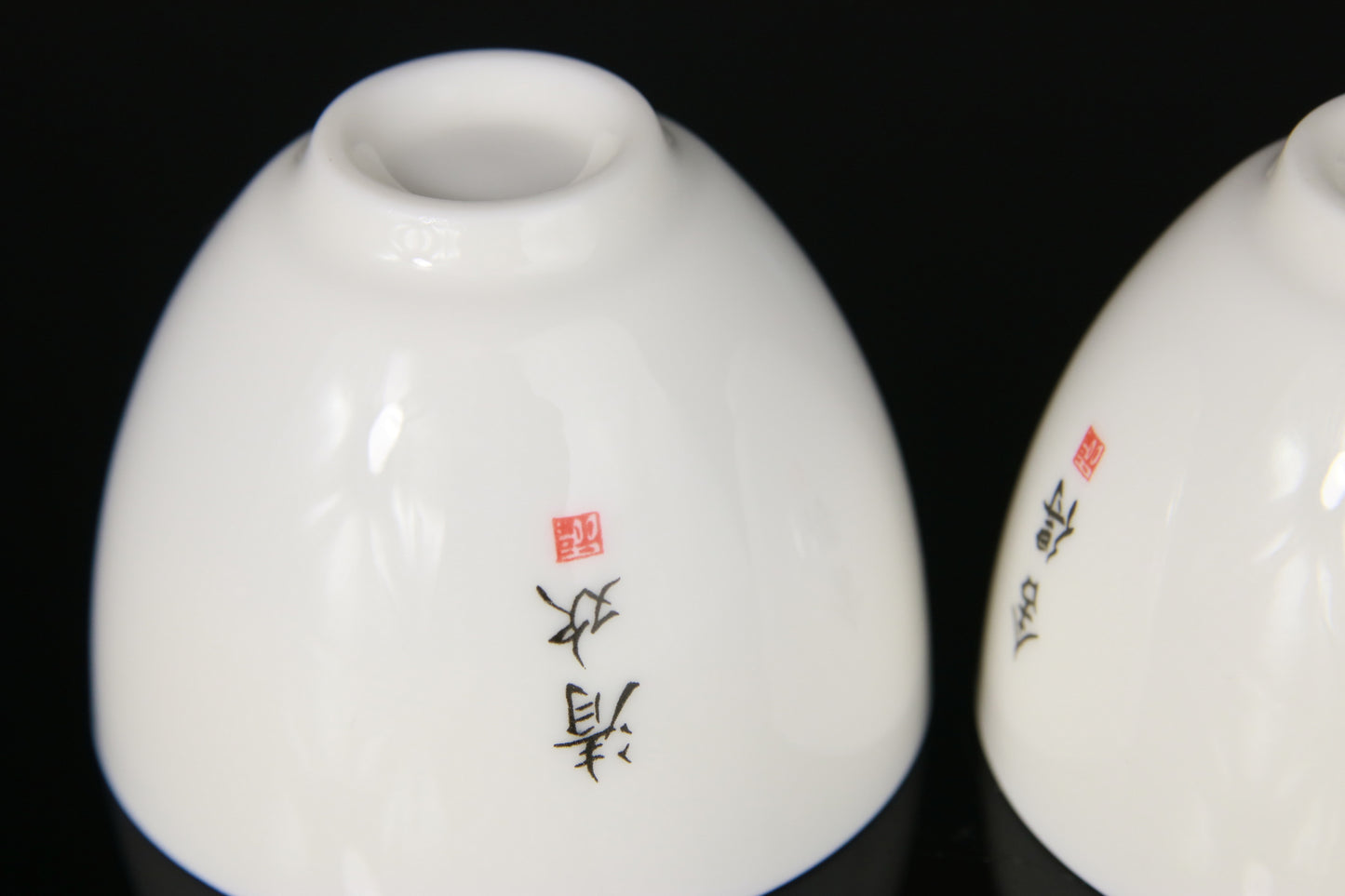 Paire de coupes en porcelaine Blanche Marque - Forme Demi Oeuf