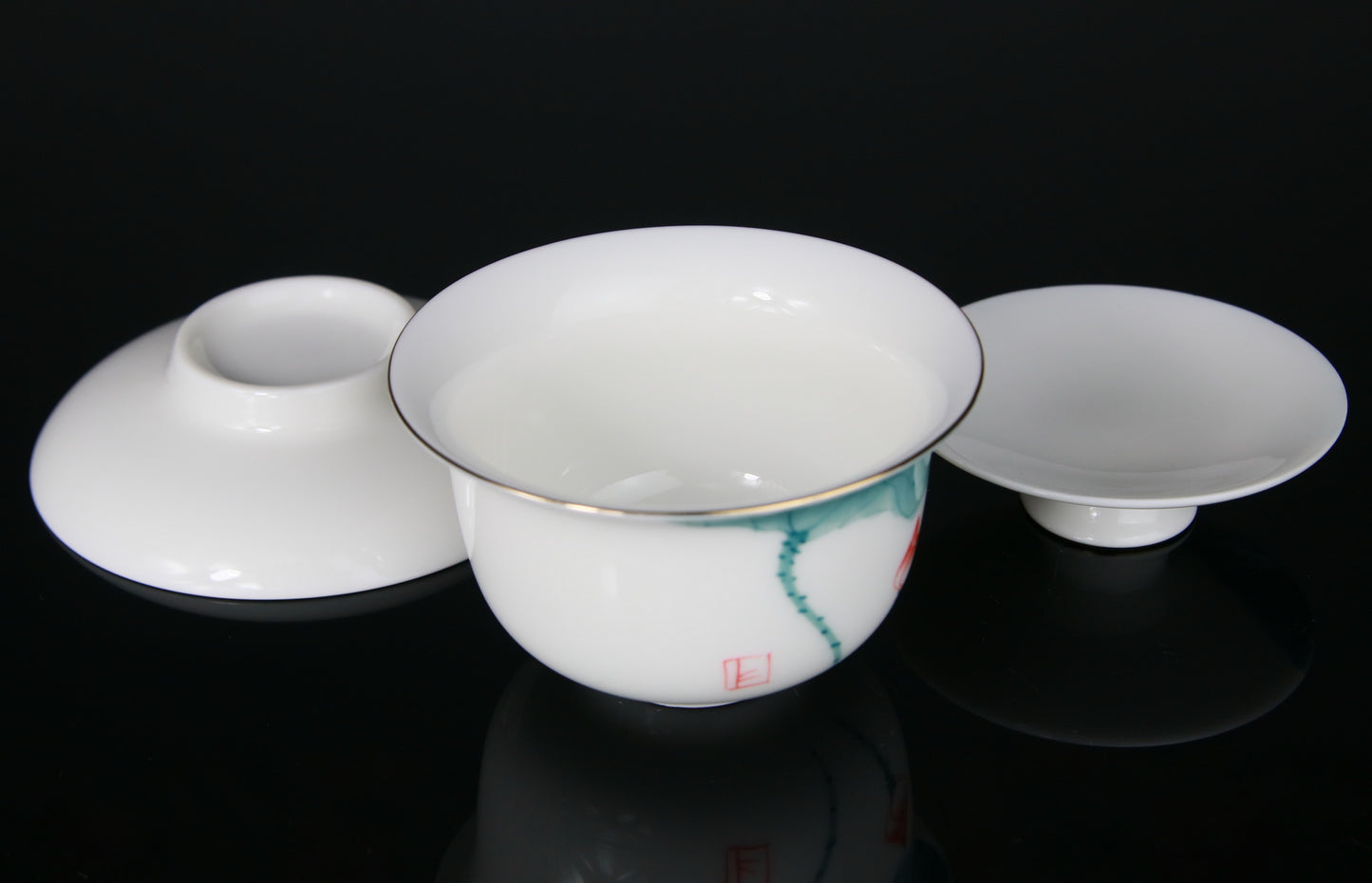 Gaiwan en Porcelaine Peinte Lotus Dorure - 140 mL